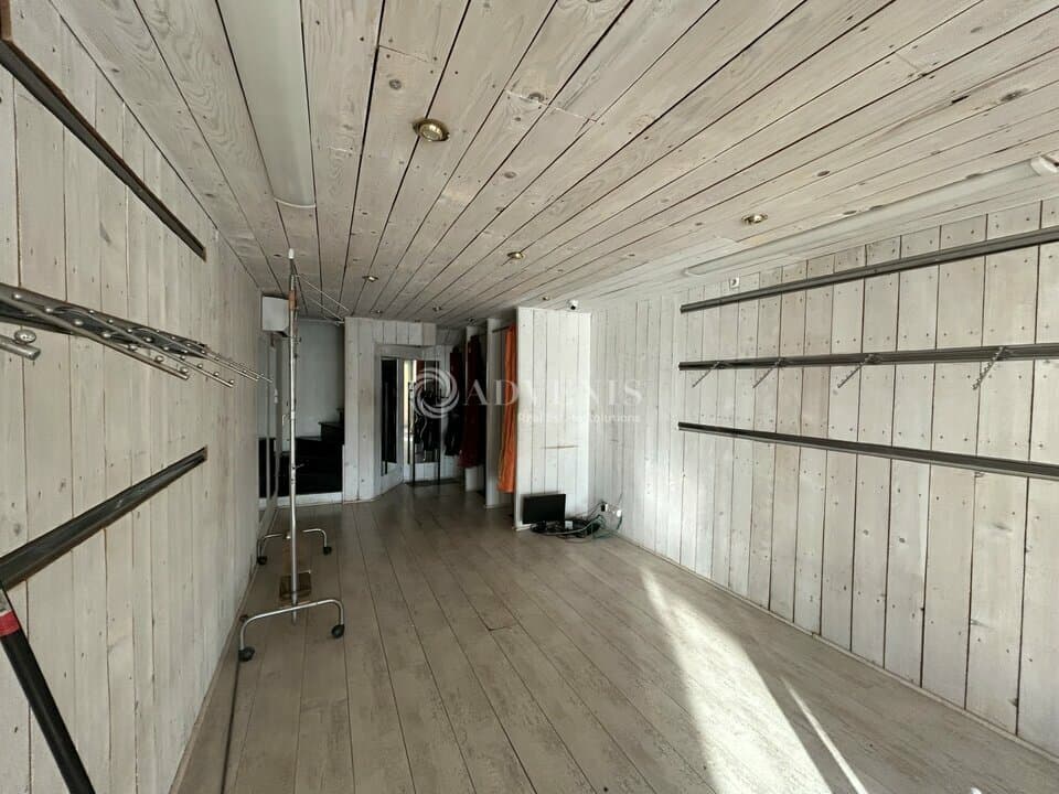 Local commercial · 41 m² · Location — photo 3