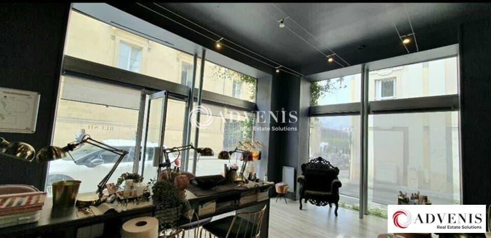 Local commercial · 30 m² · Achat des murs — photo 3