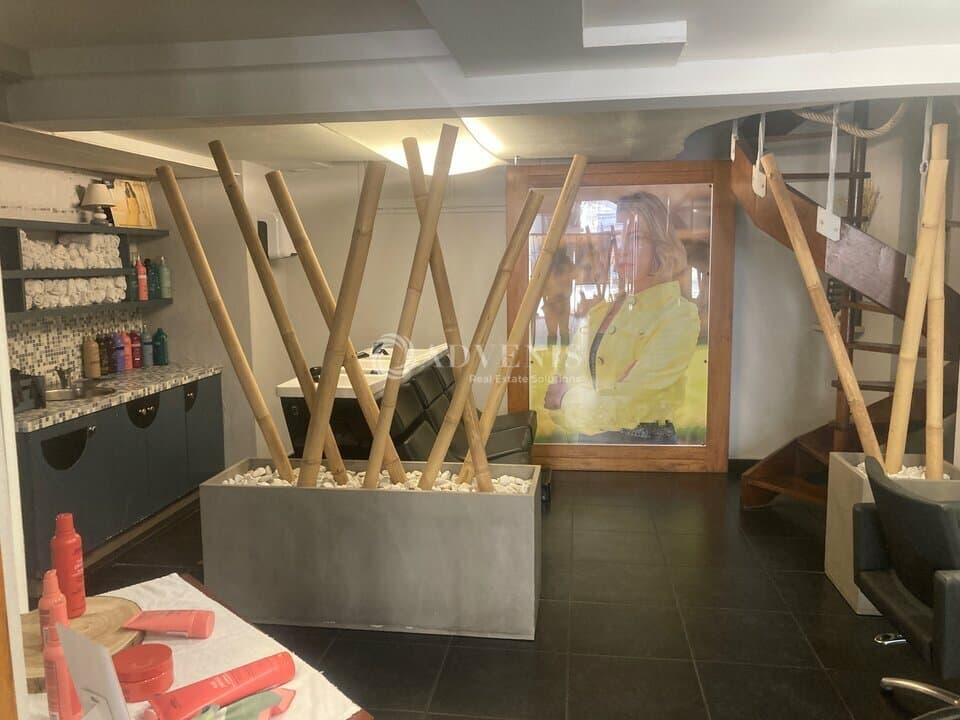Coiffure Mixte · 105 m² · Achat des murs — photo 2