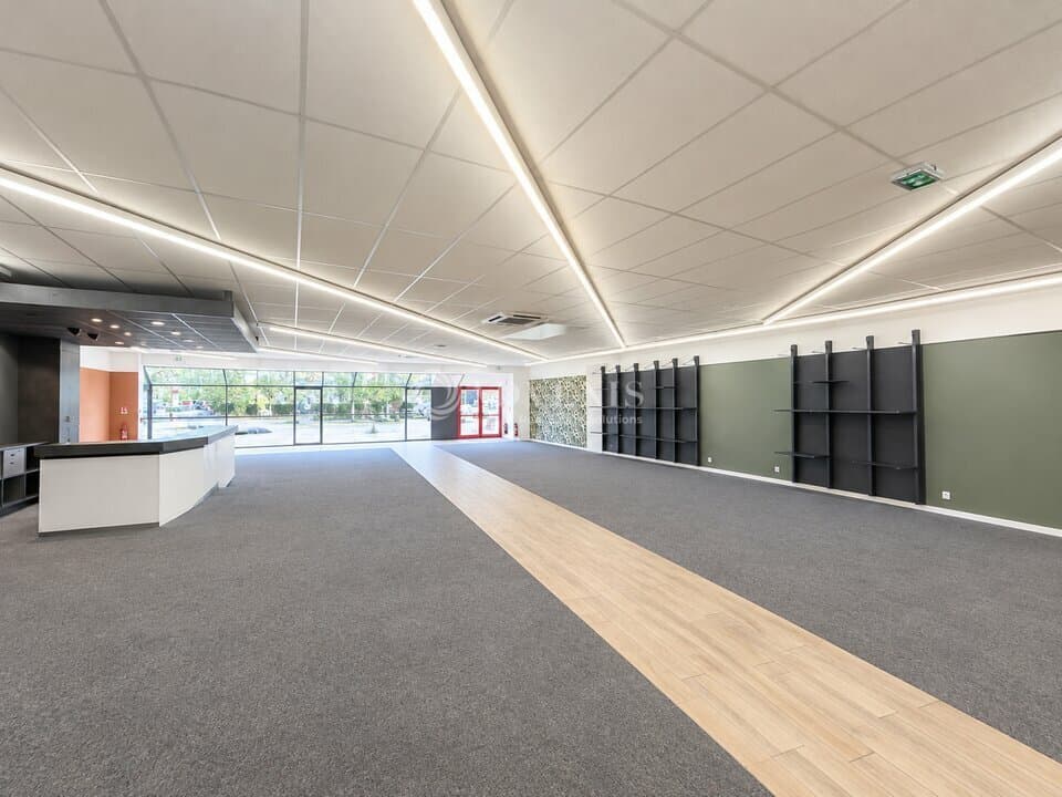 Local commercial · 500 m² · Location — photo 3