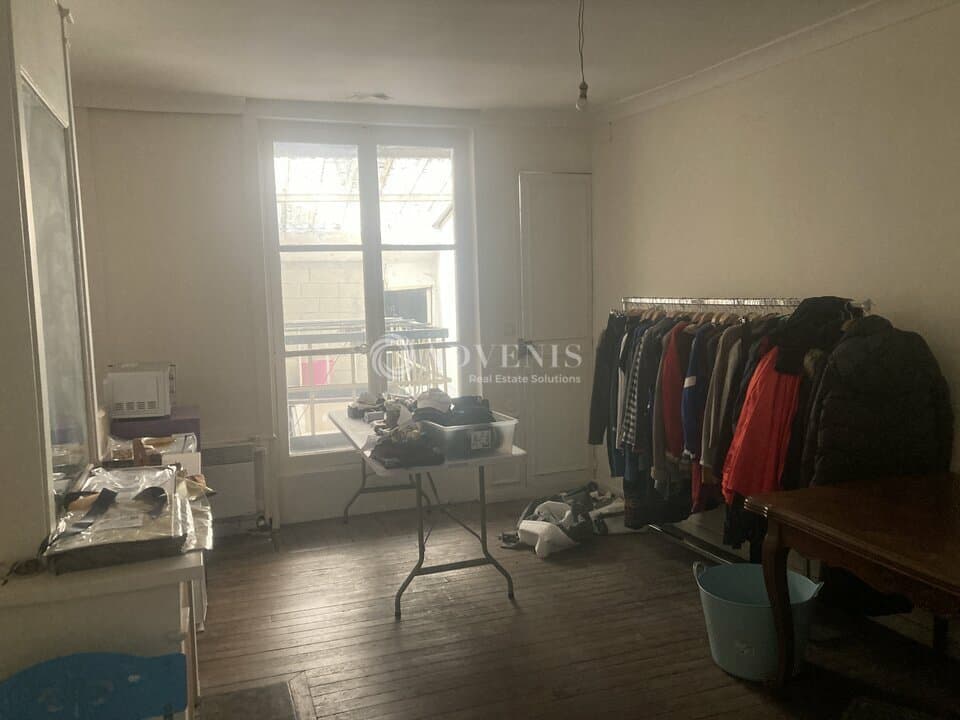 Local commercial · 55 m² · Location — photo 3