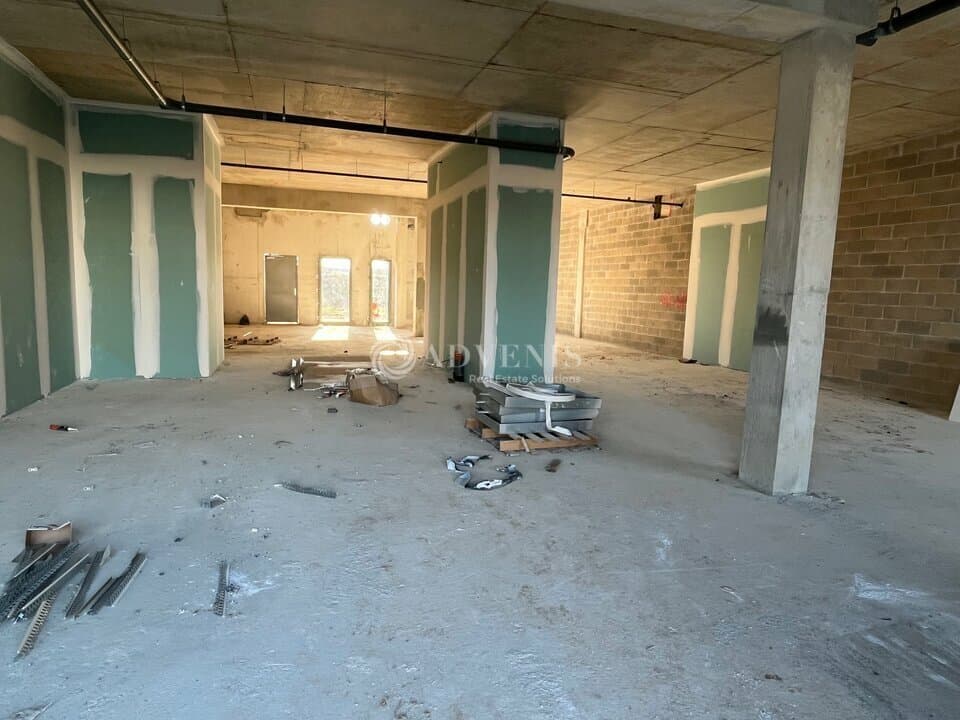 Local commercial · 510 m² · Location — photo 1