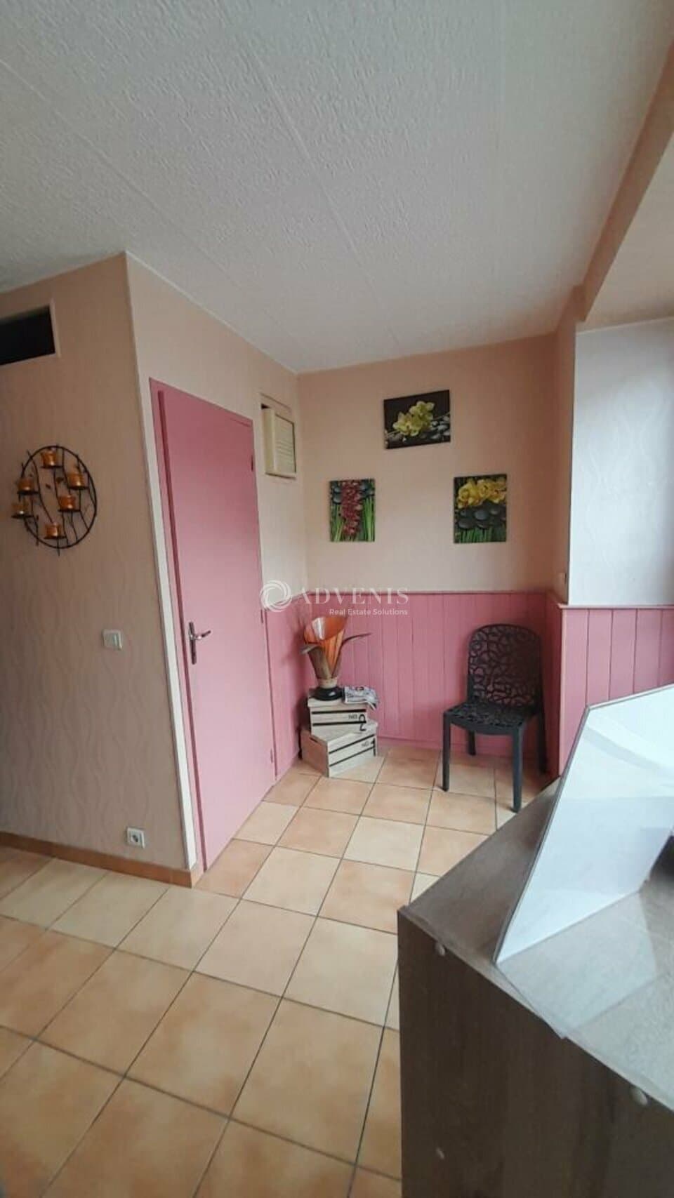 Centre SPA Beaute · 30 m² · Fonds de commerce — photo 3