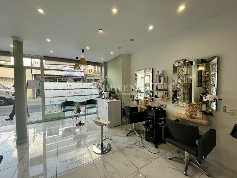 Local commercial · 30 m² · Location — photo 3
