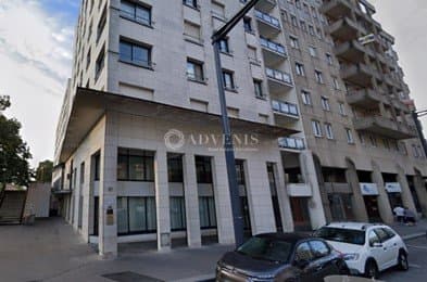 Local commercial · 221 m² · Location — photo 1