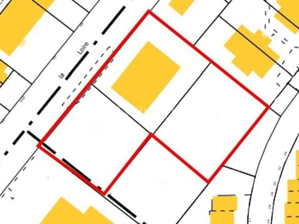 Local commercial · 587 m² · Achat des murs — photo 2