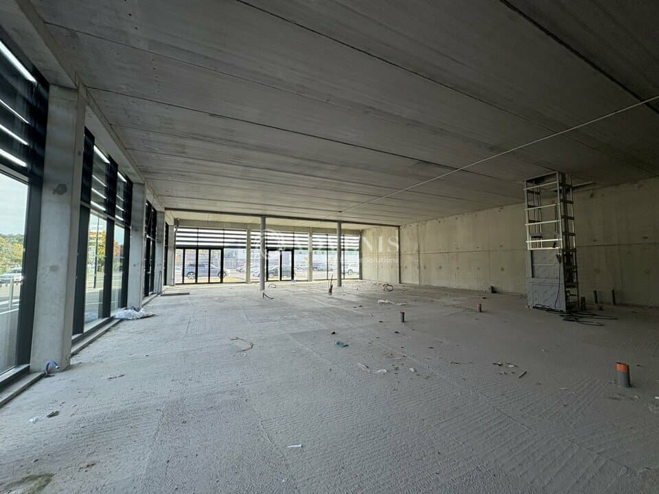 Local commercial · 500 m² · Location — photo 2
