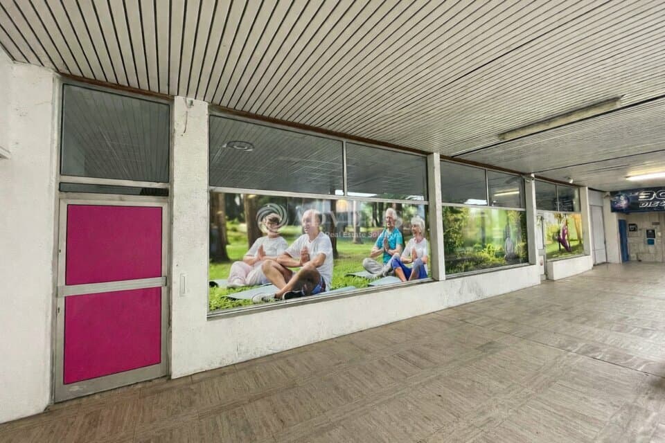 Murs commerciaux · 140 m² · Achat des murs — photo 1