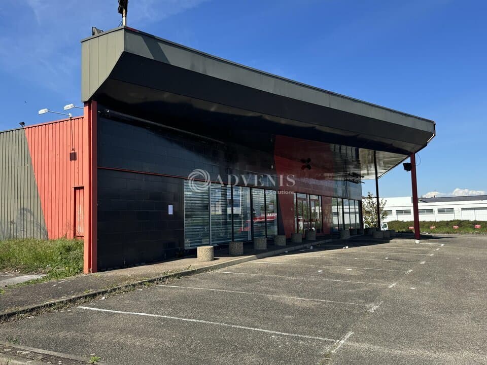 Local commercial · 1850 m² · Location — photo 2