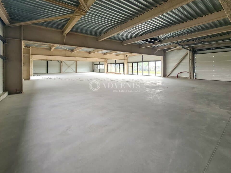 Local commercial · 516 m² · Location — photo 3