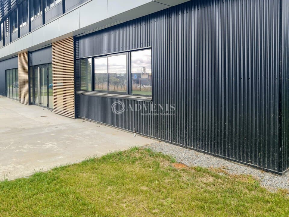 Local commercial · 516 m² · Location — photo 1