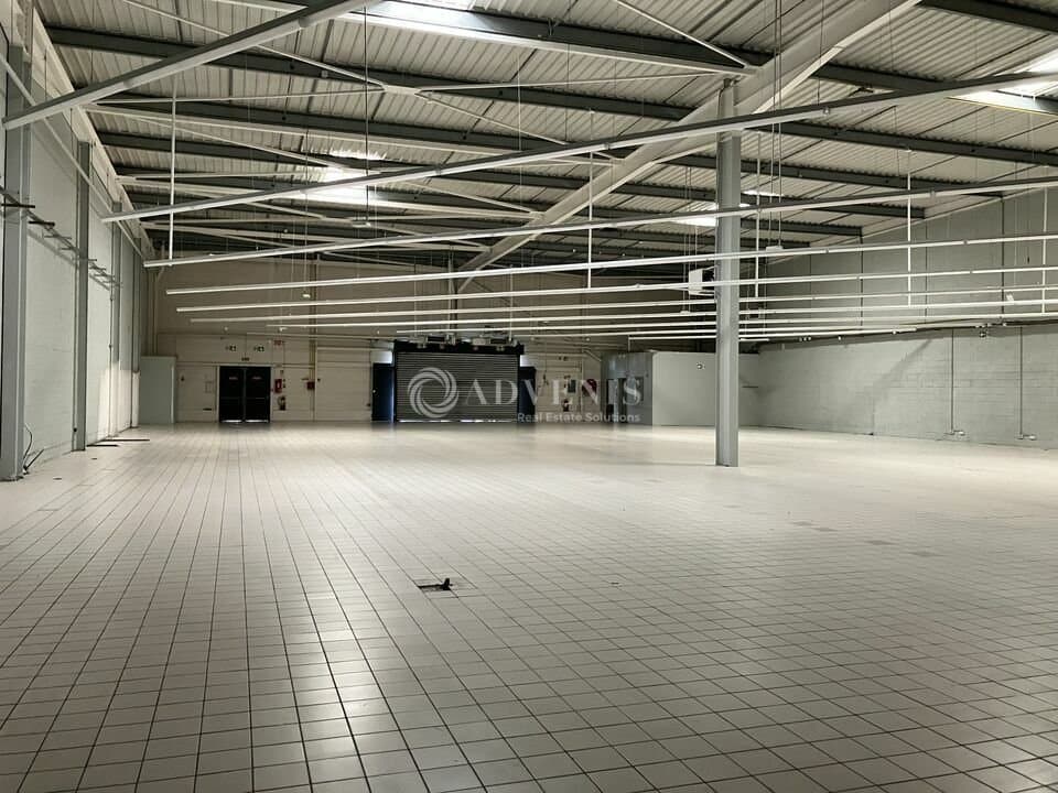 Local commercial · 1743 m² · Location — photo 1