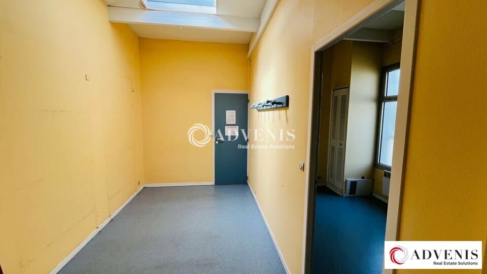Local commercial · 160 m² · Location — photo 3