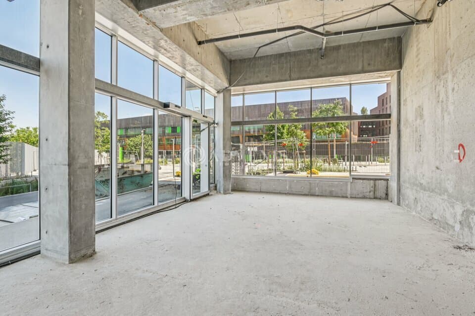 Local commercial · 1119 m² · Location — photo 2
