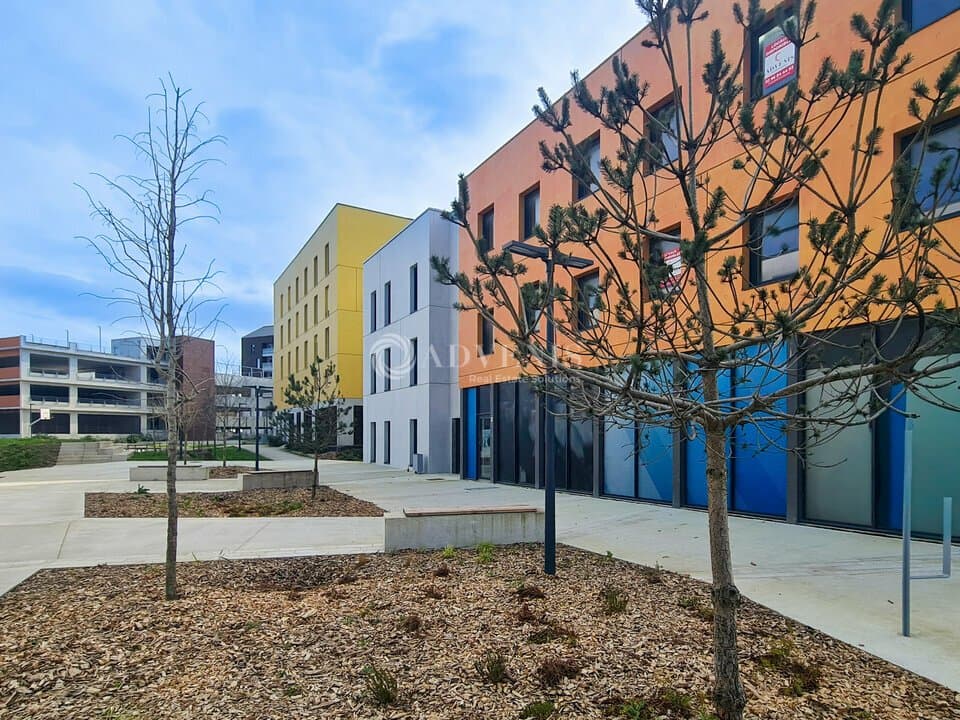 Local commercial · 62 m² · Achat des murs — photo 2