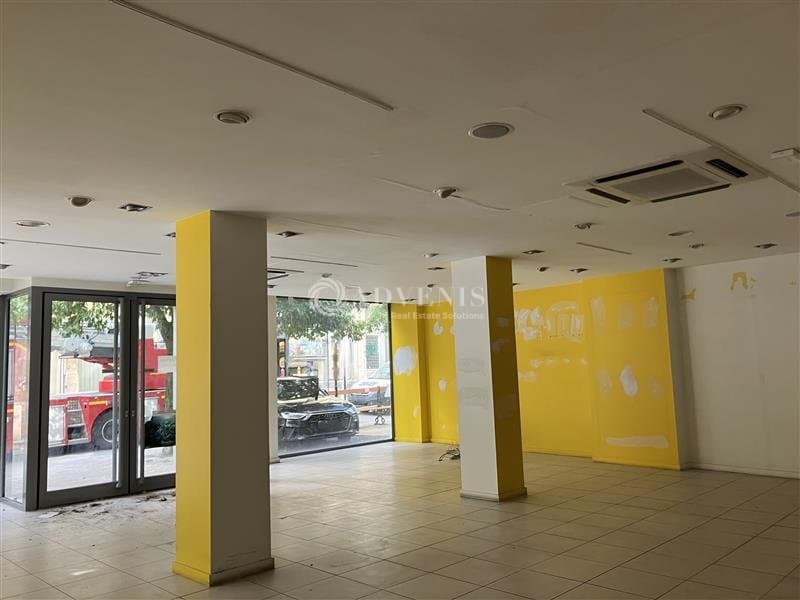 Local commercial · 220 m² · Achat des murs — photo 3