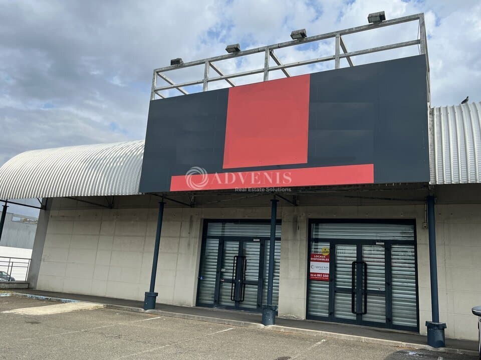 Local commercial · 700 m² · Location — photo 1