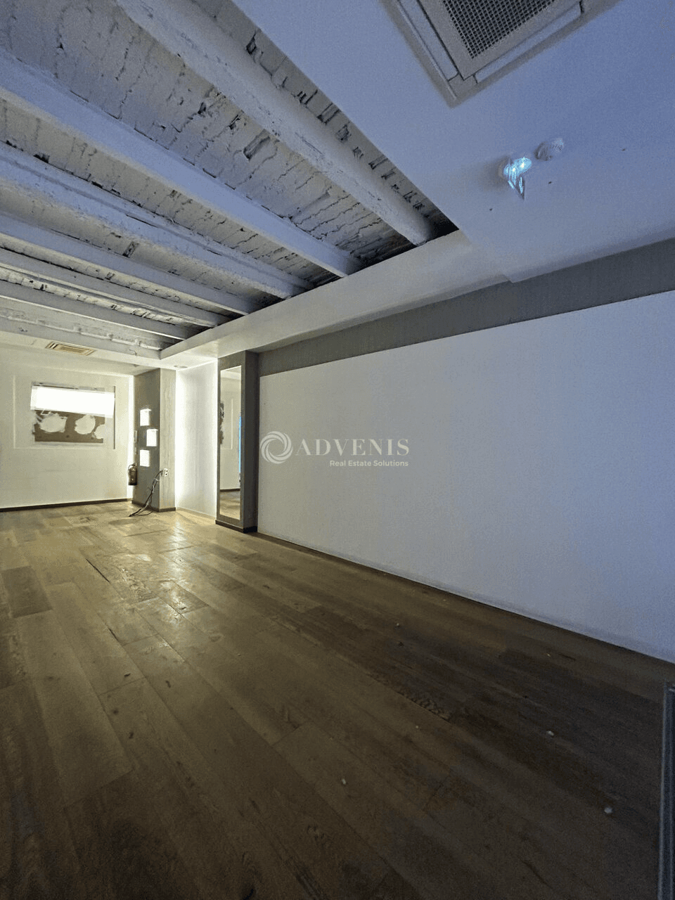 Local commercial · 70 m² · Location — photo 2
