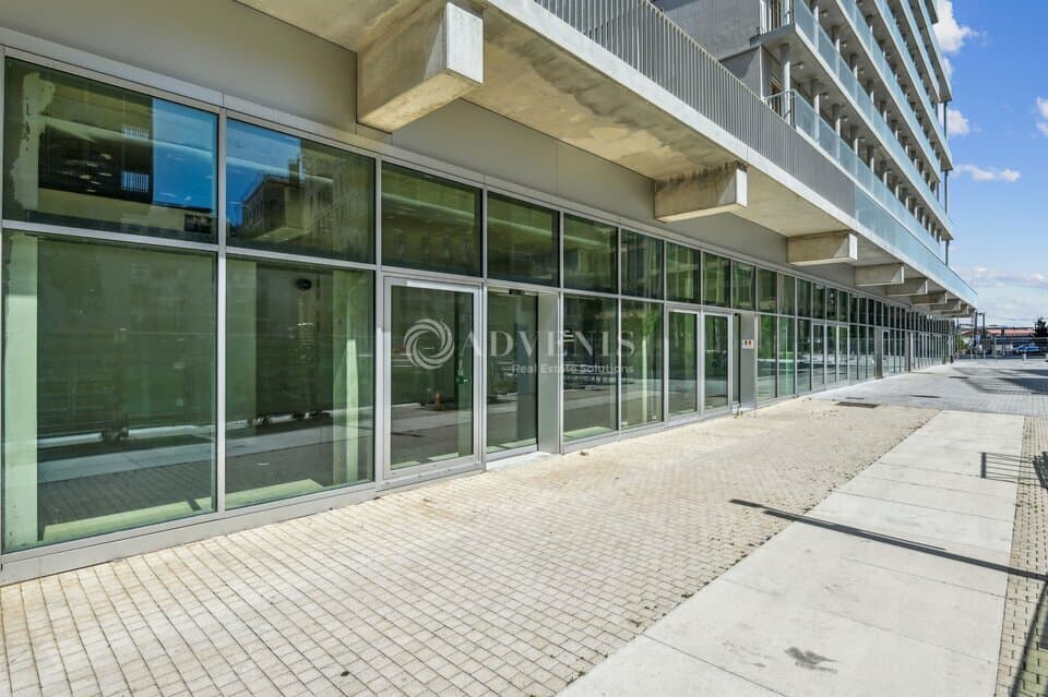 Local commercial · 88 m² · Location — photo 3