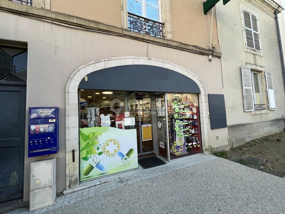 Local commercial · 50 m² · Location — photo 1