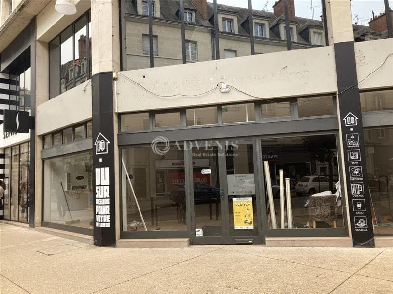 Local commercial · 383 m² · Location — photo 3