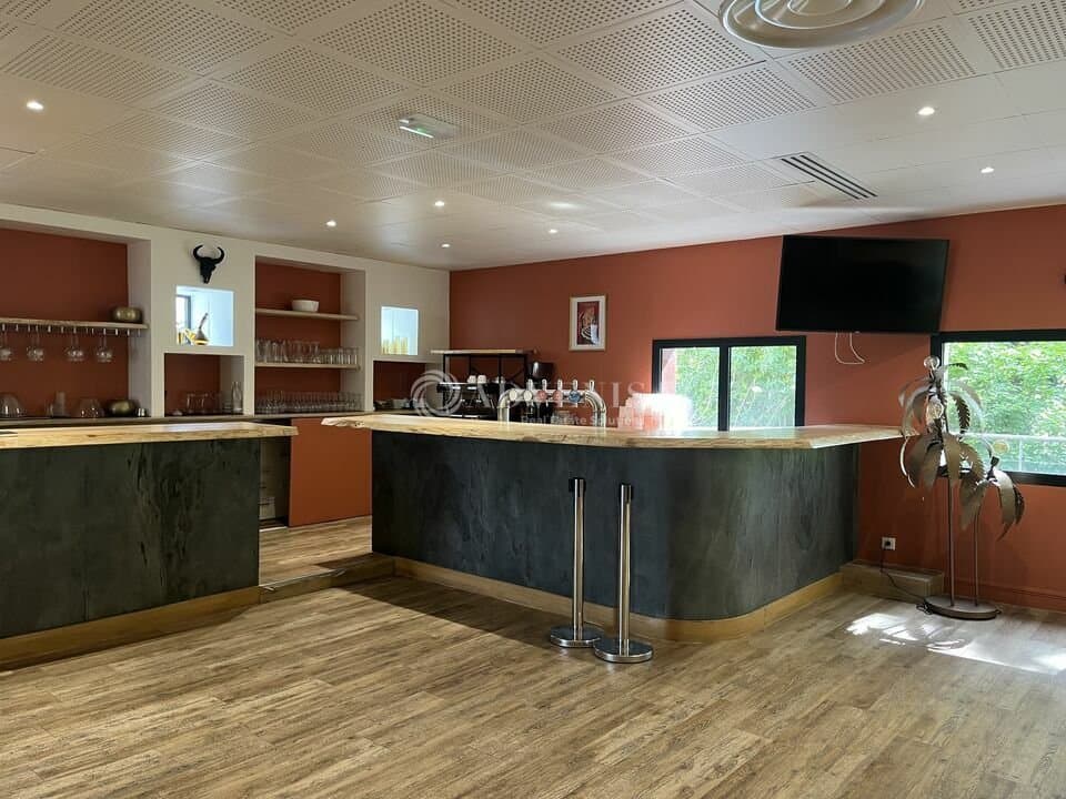 Local commercial · 795 m² · Fonds de commerce — photo 2