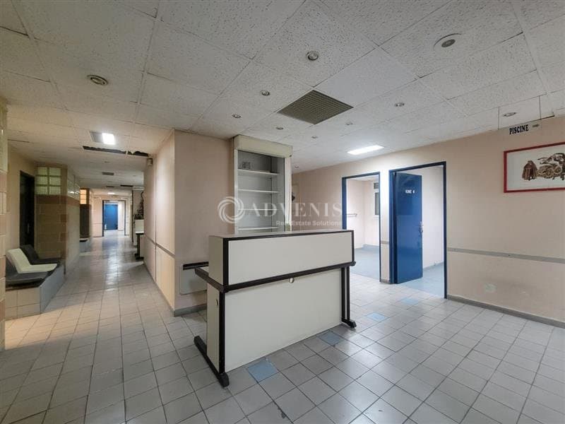 Local commercial · 4423 m² · Achat des murs — photo 1