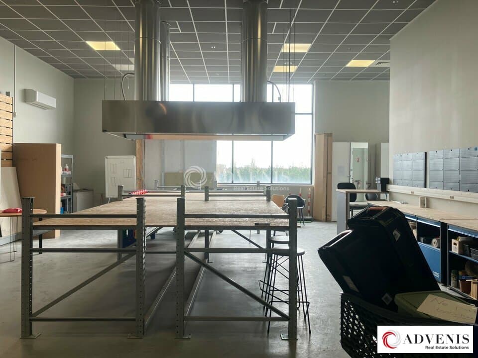 Local commercial · 113 m² · Location — photo 3