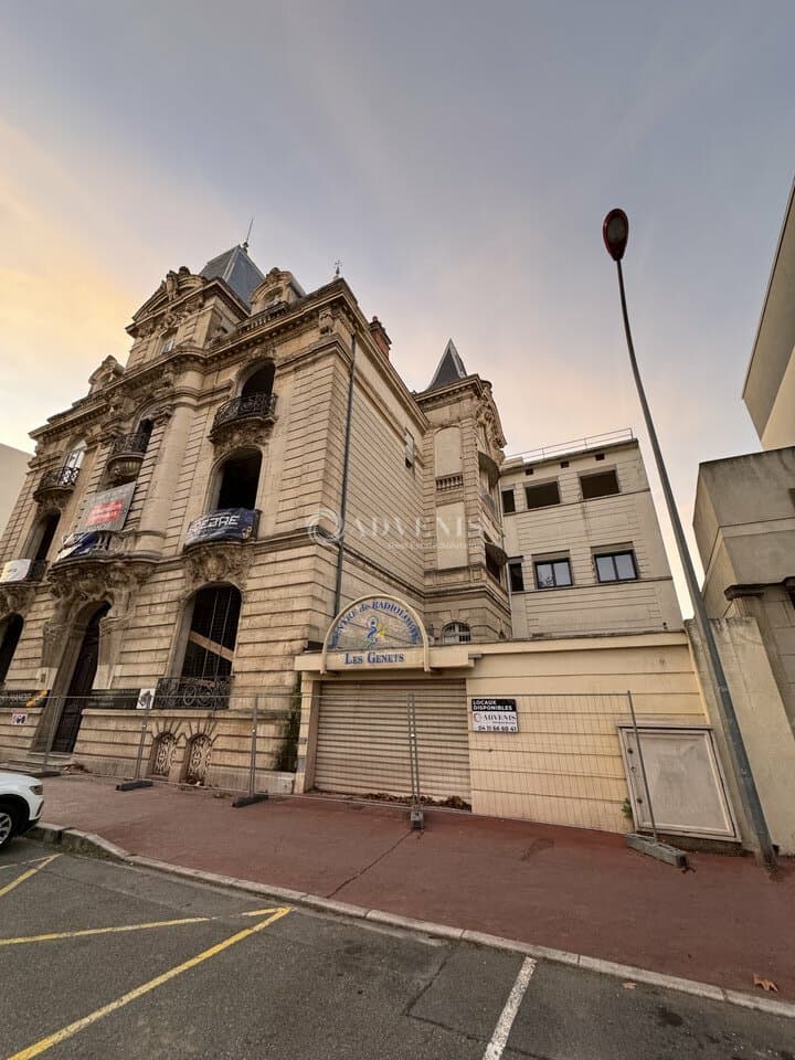 Local commercial · 200 m² · Location — photo 1