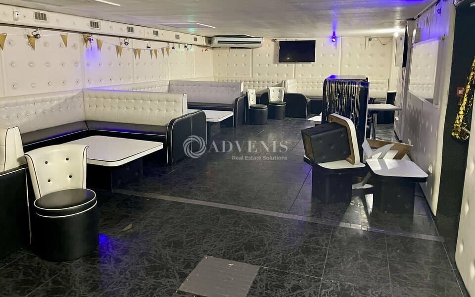 Local commercial · 200 m² · Location — photo 3