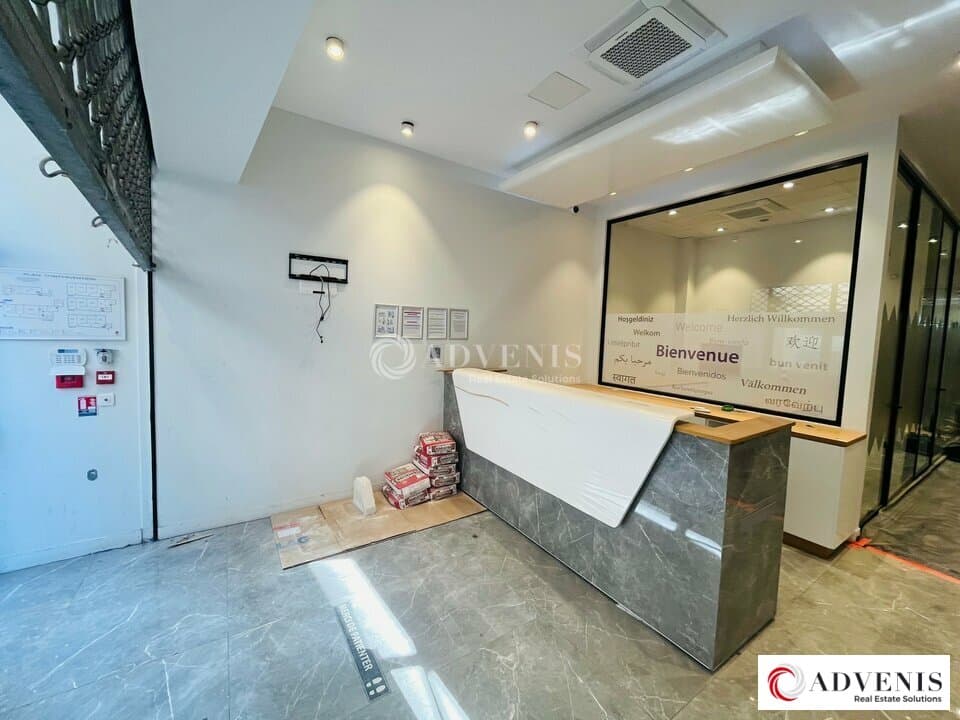 Local commercial · 339 m² · Location — photo 2