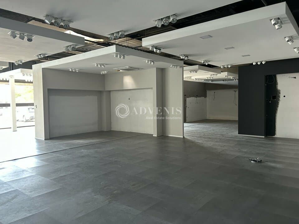 Local commercial · 500 m² · Location — photo 2