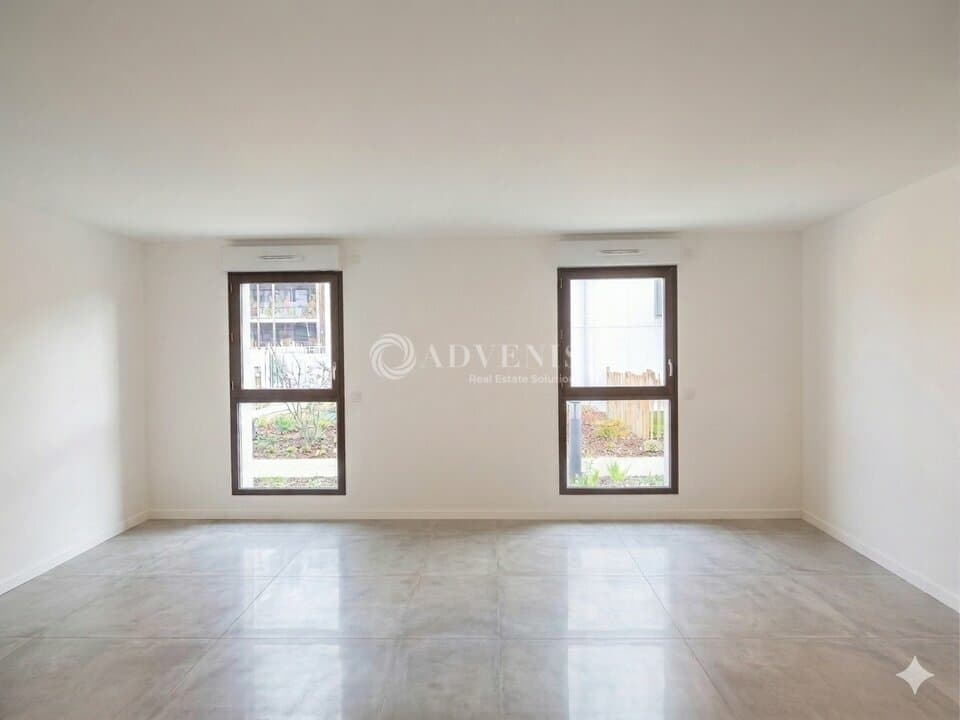 Local commercial · 171 m² · Achat des murs — photo 3