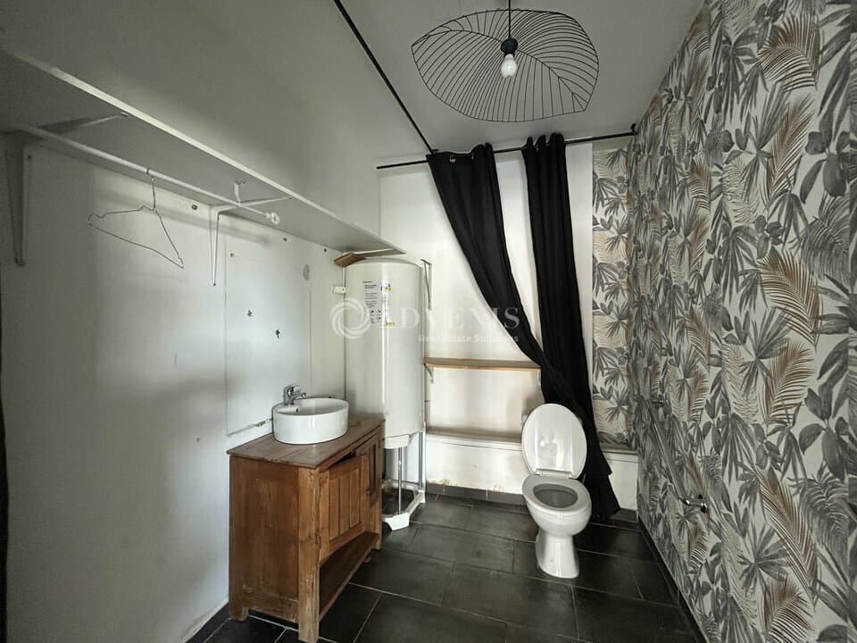 Local commercial · 70 m² · Location — photo 3