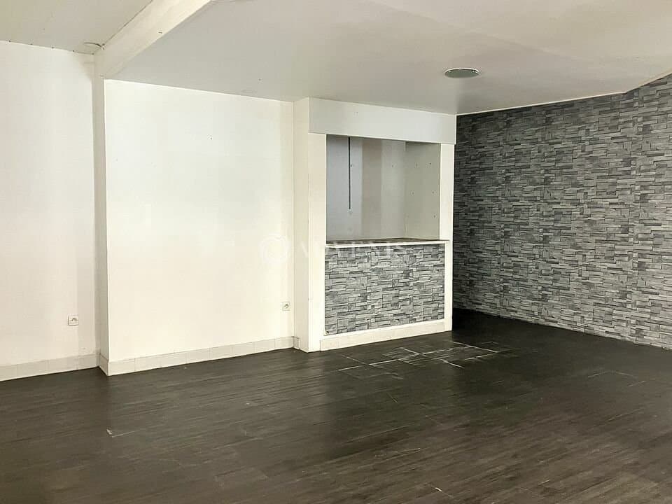 Local commercial · 36 m² · Location — photo 2