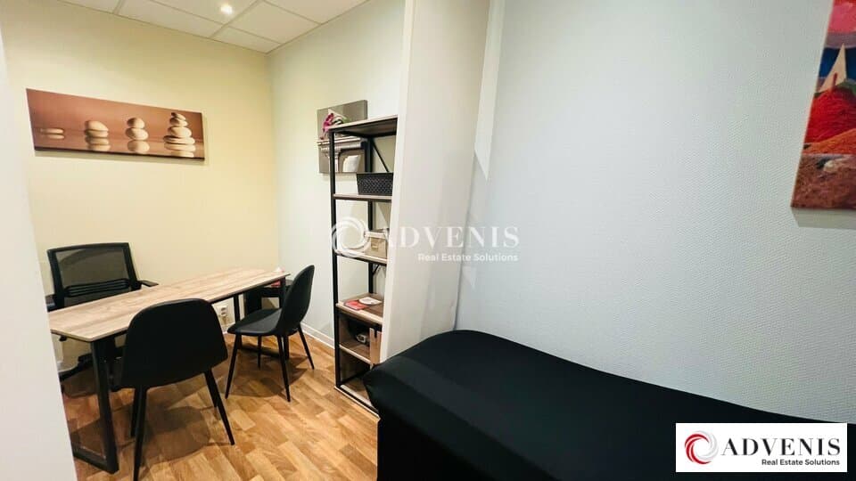 Local commercial · 76 m² · Location — photo 3