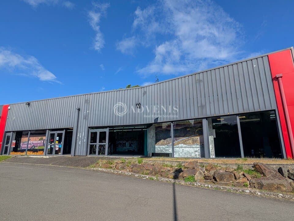 Local commercial · 470 m² · Location — photo 2