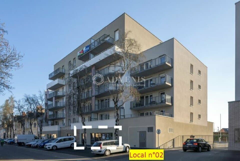 Local commercial · 157 m² · Location — photo 1
