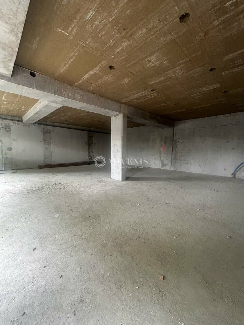 Local commercial · 157 m² · Location — photo 3