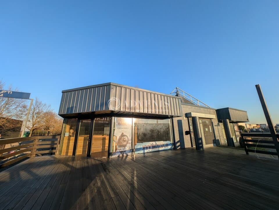 Local commercial · 600 m² · Location — photo 2