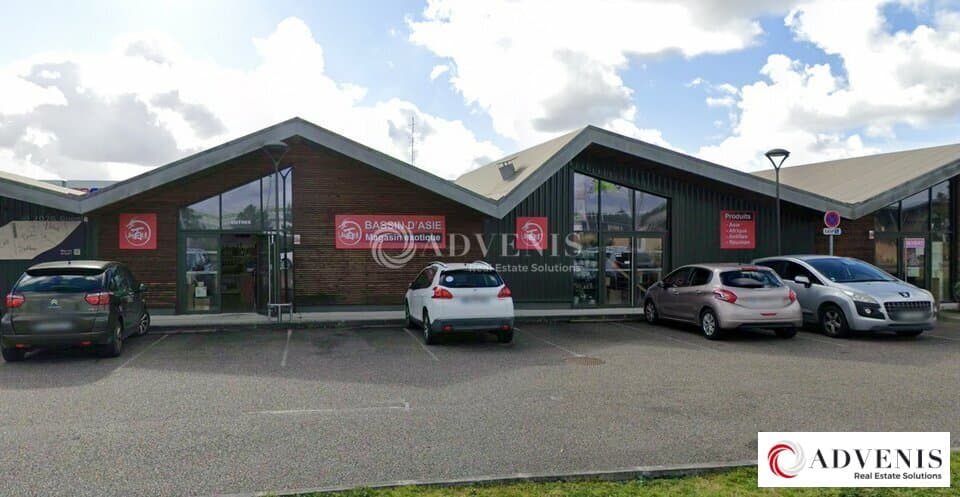 Local commercial · 282 m² · Location — photo 1