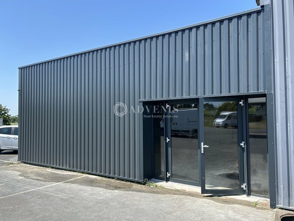 Local commercial · 130 m² · Location — photo 1