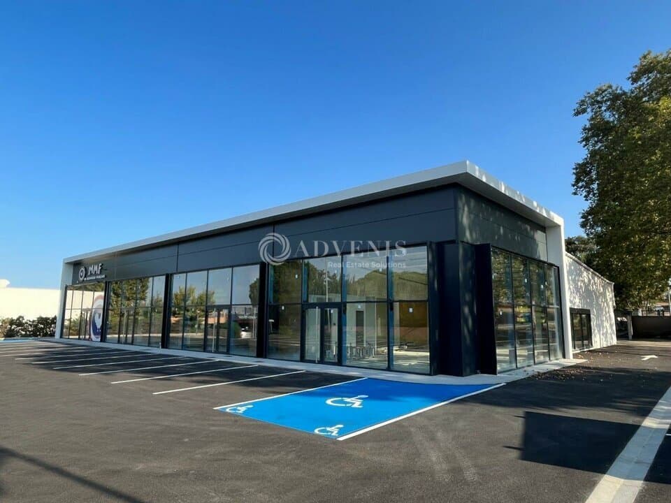 Local commercial · 200 m² · Location — photo 1