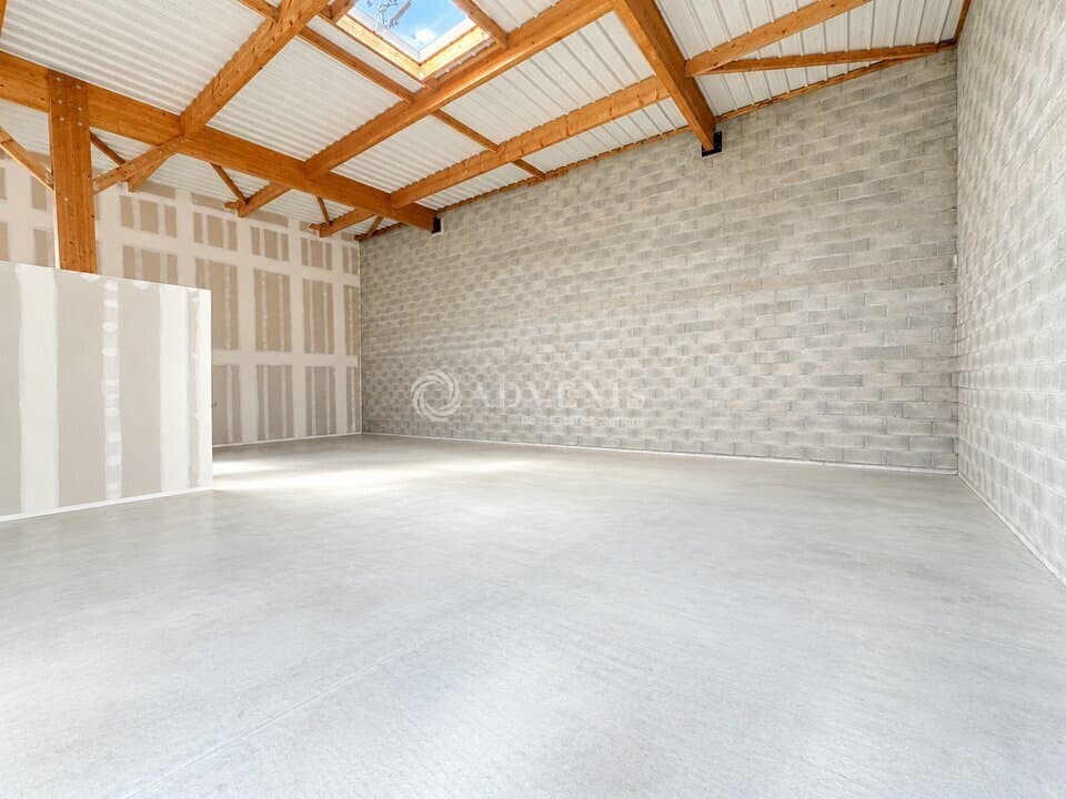Local commercial · 195 m² · Achat des murs — photo 3