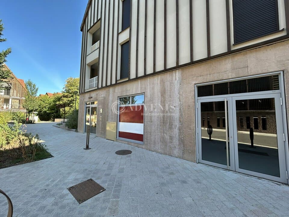 Local commercial · 212 m² · Achat des murs — photo 1