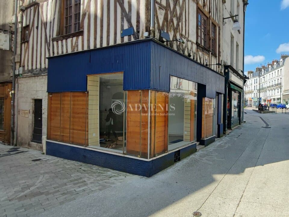 Local commercial · 23 m² · Location — photo 1
