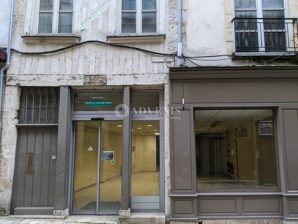 Local commercial · 277 m² · Location — photo 1