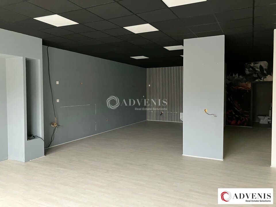 Local commercial · 225 m² · Achat des murs — photo 3
