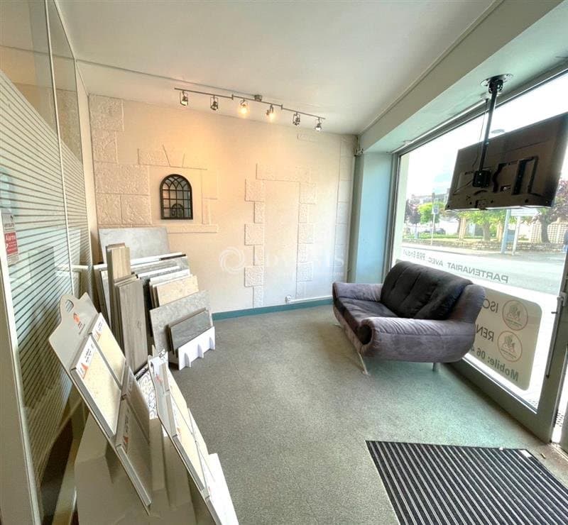 Local commercial · 39 m² · Location — photo 2