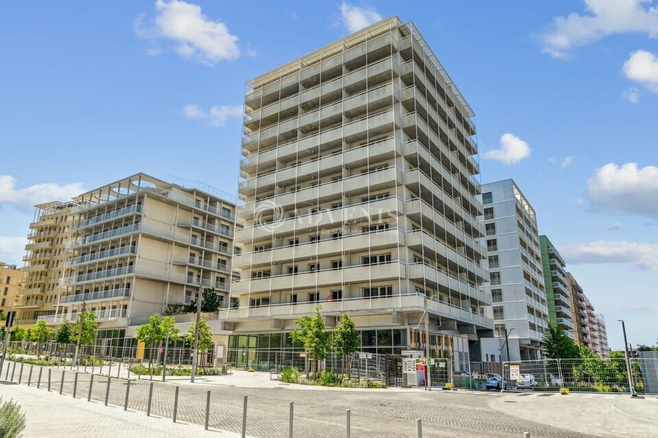 Local commercial · 88 m² · Location — photo 1